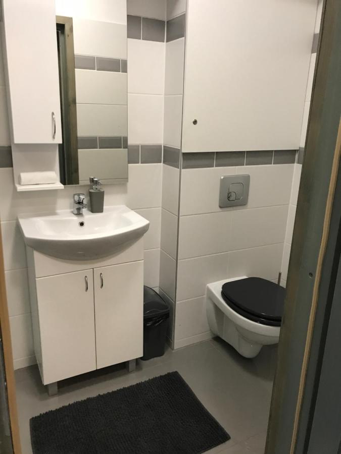 Tisza Gyöngye Apartmanház Apartamento Szeged Exterior foto