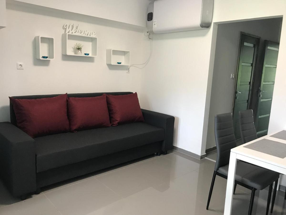Tisza Gyöngye Apartmanház Apartamento Szeged Exterior foto