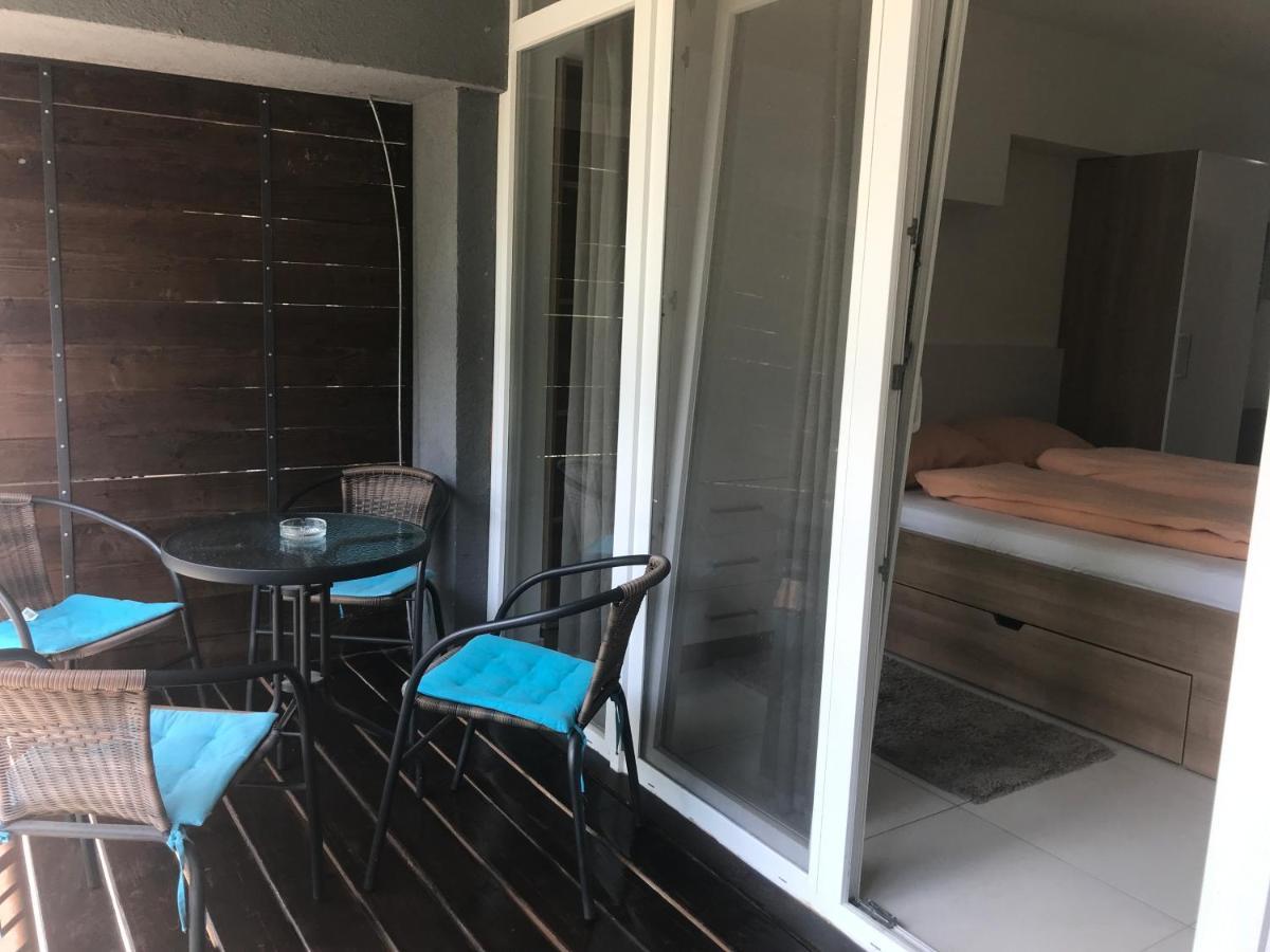 Tisza Gyöngye Apartmanház Apartamento Szeged Exterior foto