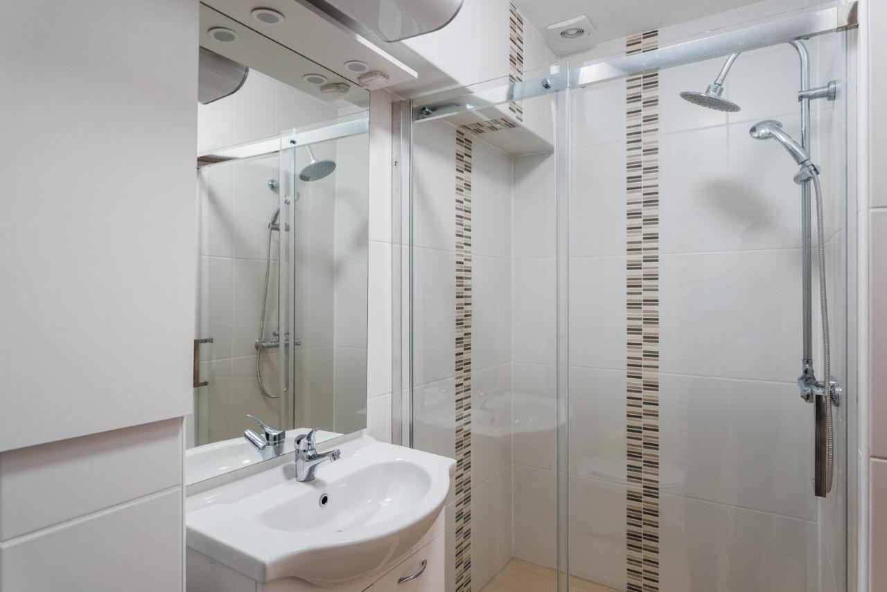 Tisza Gyöngye Apartmanház Apartamento Szeged Exterior foto