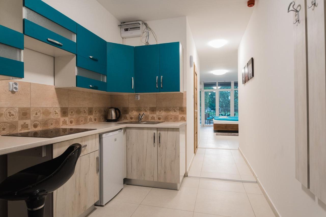 Tisza Gyöngye Apartmanház Apartamento Szeged Exterior foto